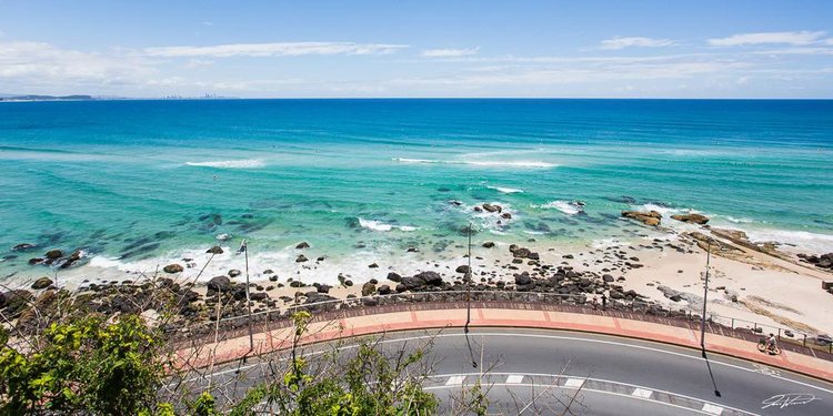 AN INSIDE LOOK AT KIRRA + WHATS NEW TO THE MARKET WITH SCHMITH ESTATE AGENTS