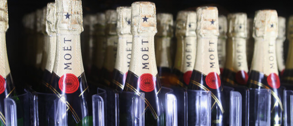 THE GOLD COAST WELCOMES AUSTRALIA’S FIRST CHAMPAGNE VENDING MACHINE